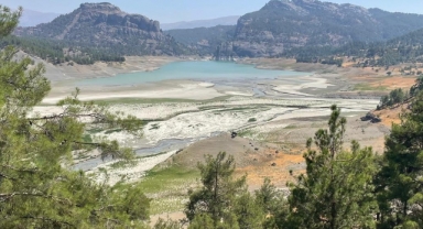 Menzelet Barajı'nın Doluluk Oranı Yüzde 45 Seviyelerine Geriledi