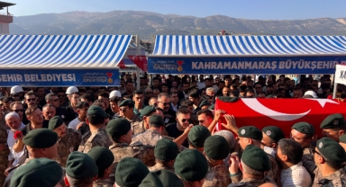 Şehit Özel Harekat Polisi Son Yolculuğuna Uğurlandı