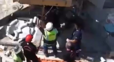 Vinçte Bayılan Operatörü İtfaiye Kurtardı