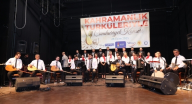 Onikişubat Belediyesi’nin Kahramanlık Türküleriyle Cumhuriyet Konseri’ne Yoğun İlgi