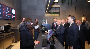 Vahit Kirişci’den Onikişubat Belediyesi’nin Yeni Markası Kahveon2’ye Tam Not