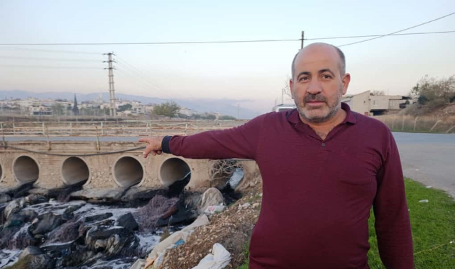 Aksu Çayı'nda Kirlilik: Fabrika Atıkları Çevreye Zarar Veriyor, Atık Sular Sır Barajı'na Ulaşıyor