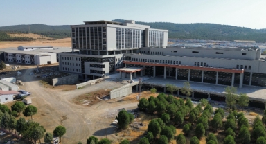 Başkan Görgel ve Vali Ünlüer, Ferhuş Sağlık Kompleksi’nde Yürütülen Çalışmaları Yerinde İnceledi