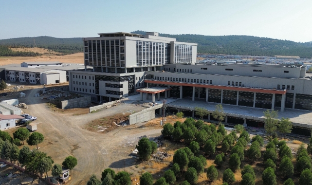 Başkan Görgel ve Vali Ünlüer, Ferhuş Sağlık Kompleksi’nde Yürütülen Çalışmaları Yerinde İnceledi