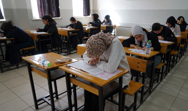 Büyükşehir’den Üniversite Yolunda Gençlere Güçlü Destek