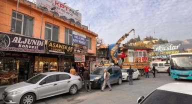 Çiğköfteye Deterjan Kabıyla Sos Döken Esnafa 250 Bin Tl Ceza: İş Yeri Kapatılıp Kaldırıldı
