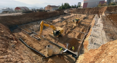 Sosyal ve Sportif Buluşma Alanı Gençlik ve Spor Merkezi’nde Çalışmalar Sürüyor