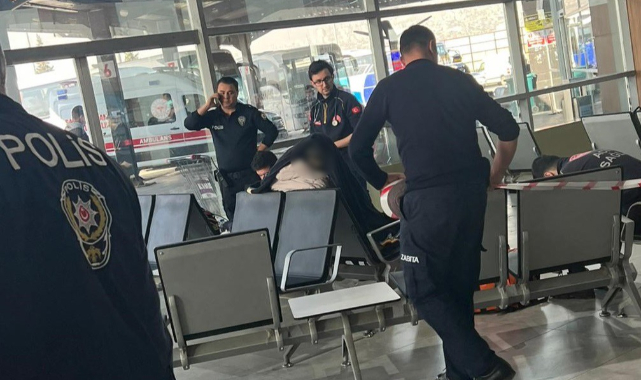 10 Gündür Otogarda Yaşayan Avukat Oturduğu Yerde Hayatını Kaybetti