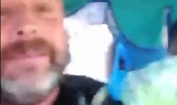 Belediye Önünde Kendini Yaktı