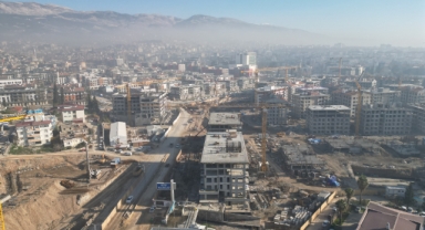 Deprem Bölgesinden Bakan Kurum'a Destek: 