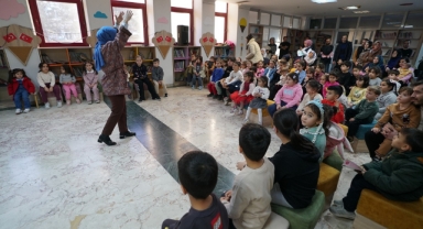 Edebiyat Şehrinde Çocuklarla Masal Buluşması