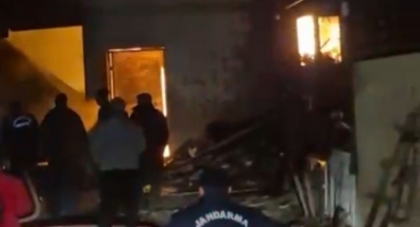 Kahramanmaraş'ta Ahır ve Garajda Çıkan Yangın Söndürüldü