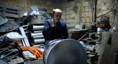 Kahramanmaraş'ta Bakır Ustalarının Çekiç Sesleri Asırlık Çarşıda Hâlâ Yankılanıyor