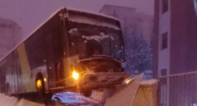 Kahramanmaraş'ta Kar Kazaları Beraberinde Getirdi