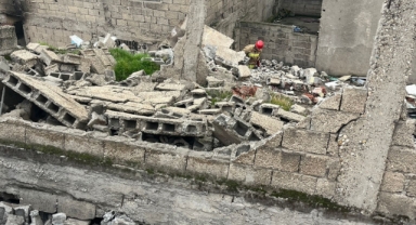 Kahramanmaraş'ta Metruk Ev Çöktü