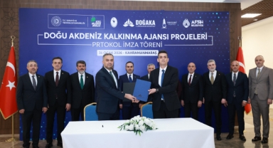 Başkan Toptaş, Bakan Fatih Kacır’ın Katıldığı İmza Töreninde ONİKAD’ın Protokolünü İmzaladı