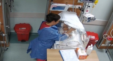 Kahramanmaraş'ta Bebeği Darbeden Hemşire Her Yerde Aranıyor