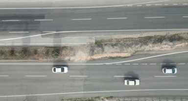 Kahramanmaraş’ta Depremde 7 Metre Kayan Yol Dikkat Çekiyor