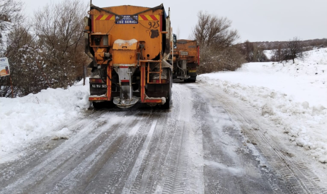 Kırsalda Kar Seferberliği; Büyükşehir Ekipleri 7/24 Sahada