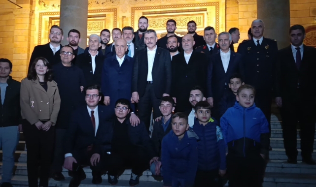 Bakan Çiftçi, Teravih Namazını Kahramanmaraş’ta Kıldı