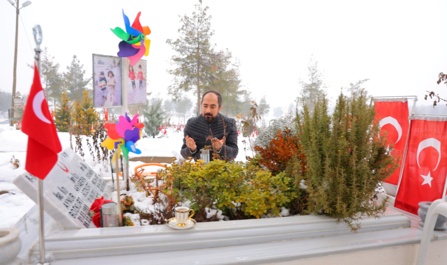 Depremde Eşi ve 2 Çocuğunu Kaybeden Baba: 