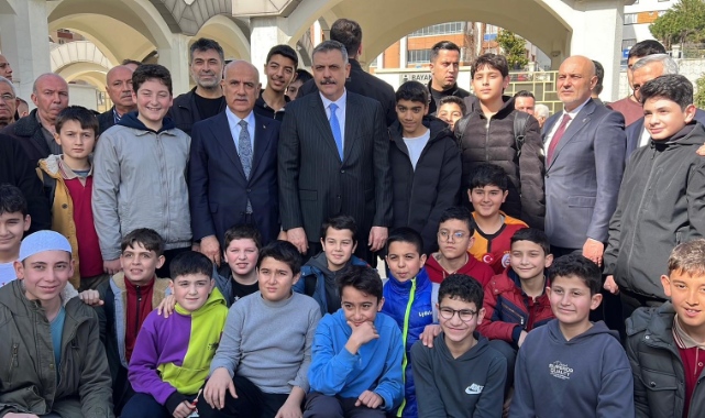 İçişleri Bakanı Çiftçi’ye Kahramanmaraşlıların İlgisi Yoğun Oldu