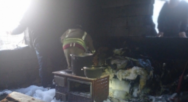 İtfaiye Erleri Alevlerin Arasından Kur'an-I Kerim'i Kurtardı