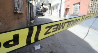 Kahramanmaraş’ta Fırtına Çatıları Uçurdu