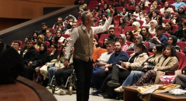 Onikişubat Belediyesi’nin YKS ve KPSS Kazandıran Taktikler Kampı Yoğun İlgi Gördü