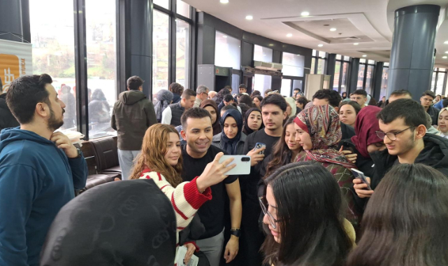 Onikişubat Belediyesi’nin YKS ve KPSS Kazandıran Taktikler Kampı Yoğun Katılımla Başladı