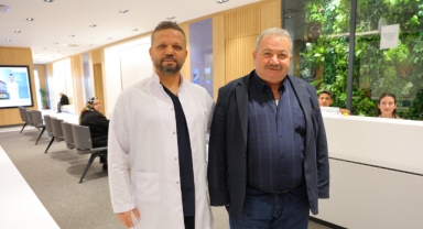 Tekerlekli Sandalyeyle Getirilen Hasta Tedavi Sonrası Yürüyerek Çıktı