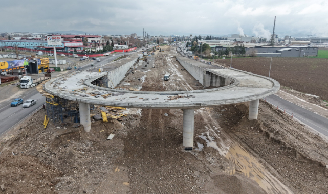 Çevre Yolu’nda Ulaşımı RahatlatacakKavşak Hızla Yükseliyor