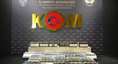 Kahramanmaraş'ta Kaçak Telefon ve Makaron Ele Geçirildi