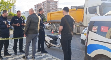 Husumetlisine Ateş Açtı, Yoldan Geçen İki Çocuk Yaralandı