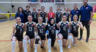 Kahramanmaraş Büyükşehir Belediyespor Kadın Voleybol Takımı 2. Lig'e Yükseldi