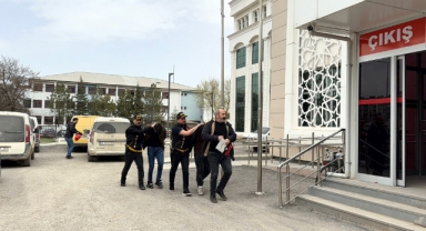 Kahramanmaraş'ta 2,1 Milyonluk Vurgun Yapan Sahte Polisler Yakalandı