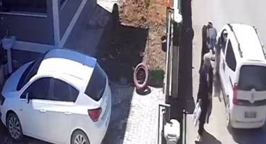 Kahramanmaraş'ta Hafif Ticari Aracın Çarptığı Kadın Yaralandı