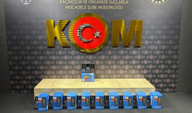 Kahramanmaraş'ta Kaçak Telefon ve Sigara Operasyonu
