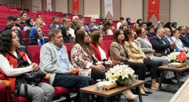 Kahramanmaraş'ta Otizme Dikkat Çeken Konferans