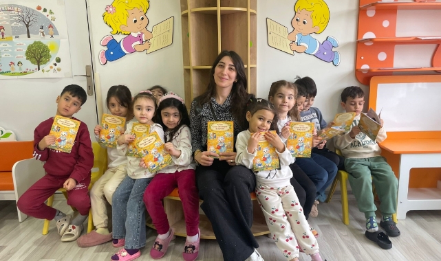 Minik Kalplerden Kütüphaneler Haftası'na Örnek Proje