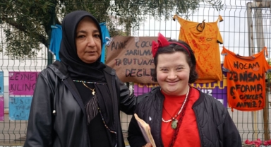 Öğretmen Ayla Kara'nın Yakınları Okulda Dua Etti