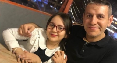 Okul Saldırısında Hayatını Kaybeden Zeynep'in Babasından Hüzünlü 23 Nisan Ziyareti