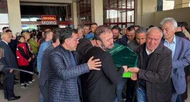 Okul Saldırısında Hayatını Kaybedenlerin Cenazeleri Ailelerine Teslim Edilmeye Başlandı