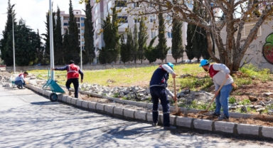 Onikişubat Belediyesi’nden 9 Farklı Mahallede Eş Zamanlı Kaldırım ve Yol Çalışması