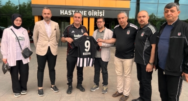 Beşiktaşlılardan Saldırıda Yaralanan Öğrenci Mustafa Aslan'a Anlamlı Ziyaret