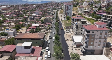 Büyükşehir, Doğukent Yolunda Asfalt Mesaisini Sürdürüyor