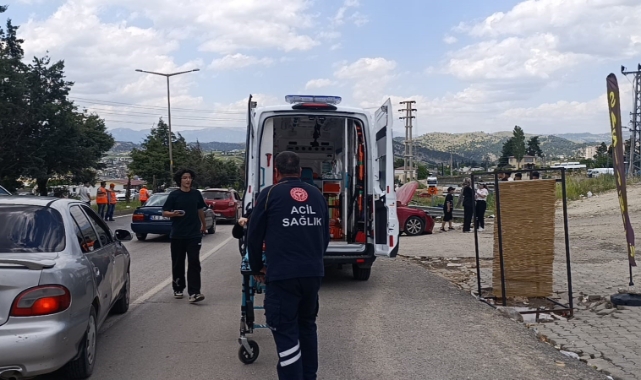 Kahramanmaraş'ta İki Otomobil Çarpıştı: 1 Yaralı