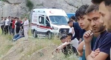 Kahramanmaraş'ta Nehre Düşen Balıkçı Kayboldu, Arama Çalışmaları Sürüyor