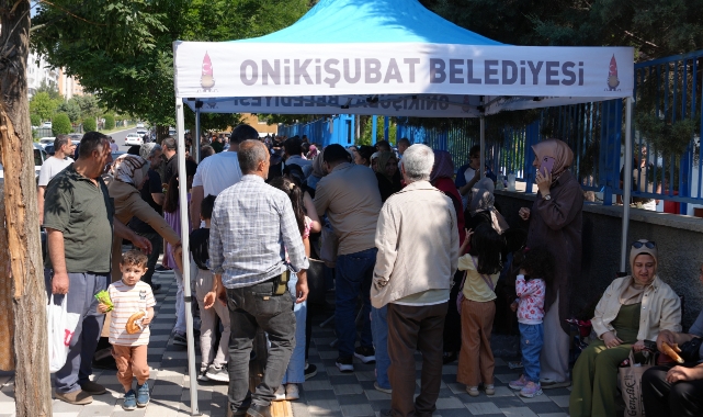 Onikişubat Belediyesi, LGS’ye Giren Öğrencilerin ve Ailelerinin Sınav Heyecanına Ortak Oldu