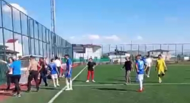 Türkoğlu’nda Şampiyonluk Maçı Sonrası Kavga